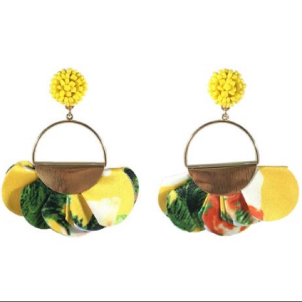 Earring - Picture 2 of 4